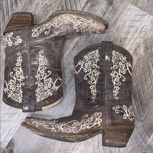 Snip Toe Corral boots. Only worn a few times